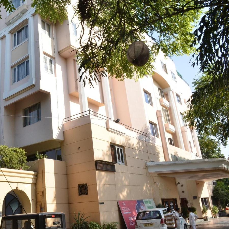 The Central Park Hotel Gwalior Exterior photo